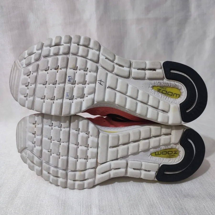 نایک زوم اورجینال