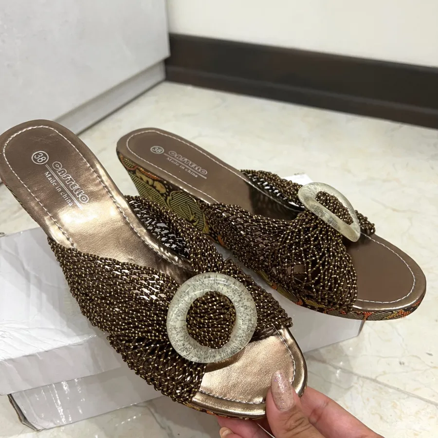 صندل بسیار سبک و راحت