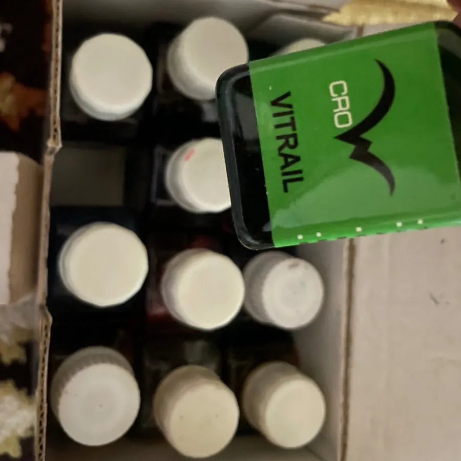 رنگ ویترا و اکولین