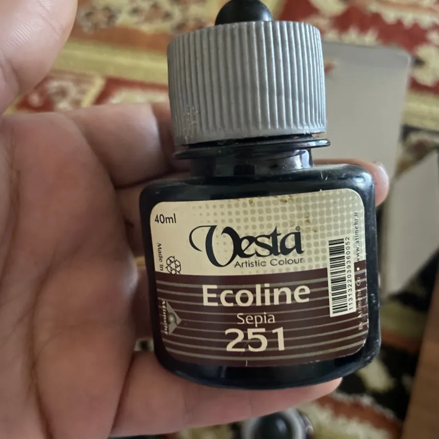 رنگ ویترا و اکولین