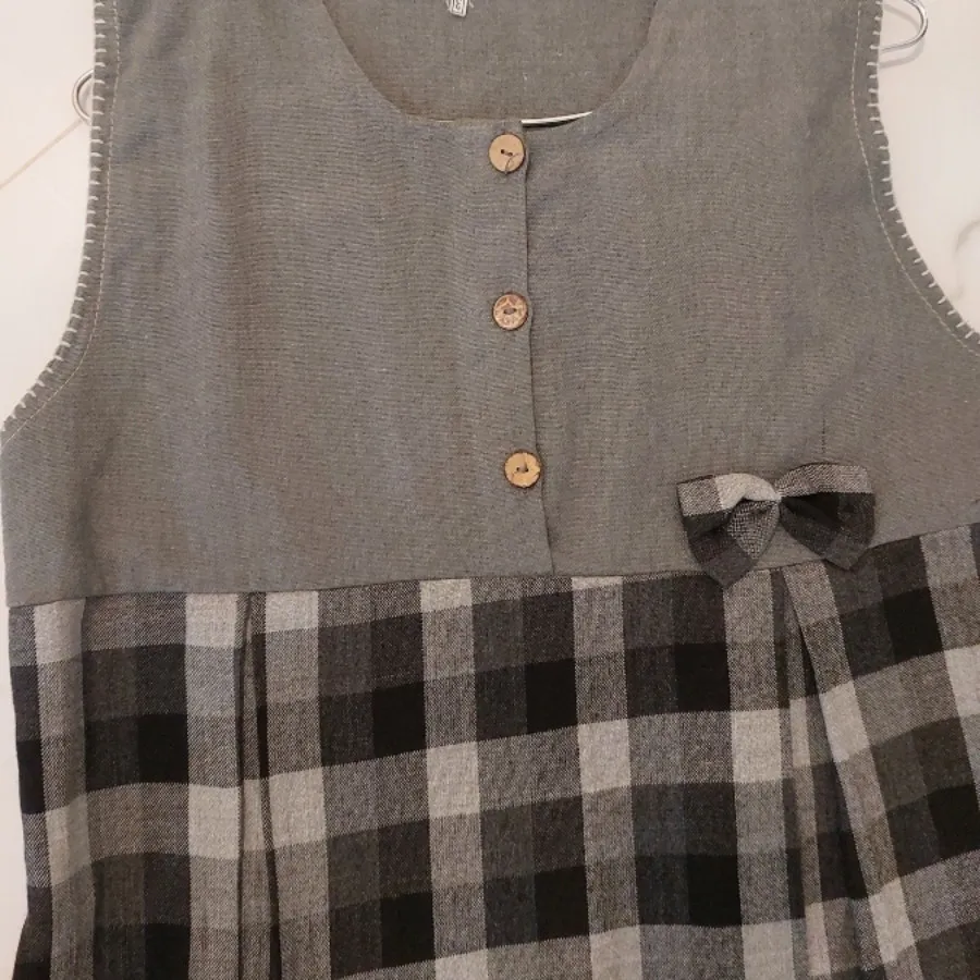 پیراهن گرم طوسی