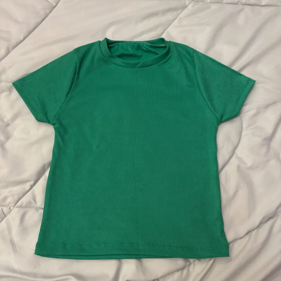 کراپ تاپ و بادی