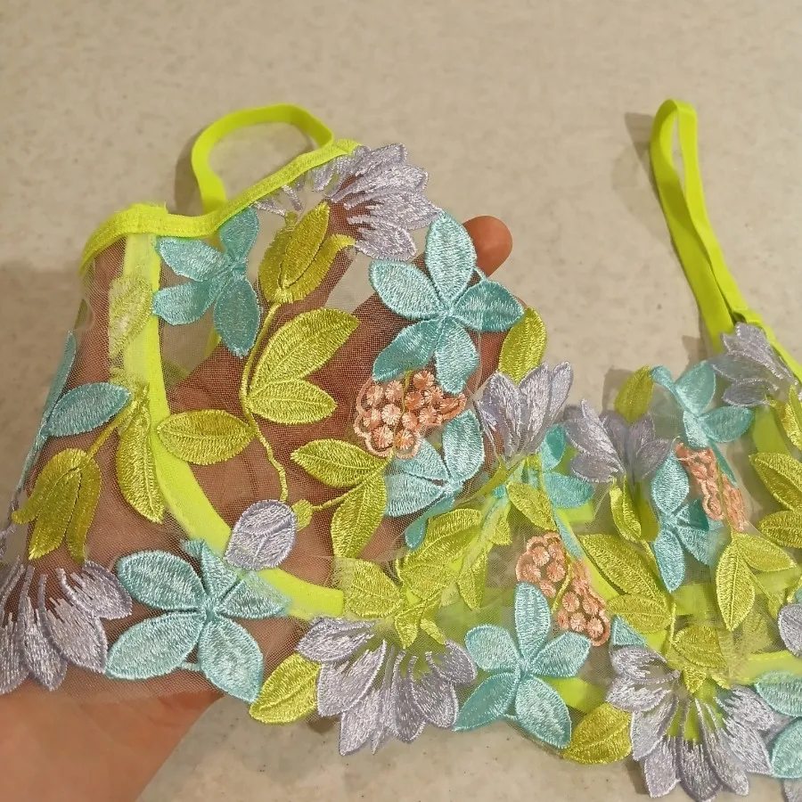 ست سوتین ، شورت و کمری جو