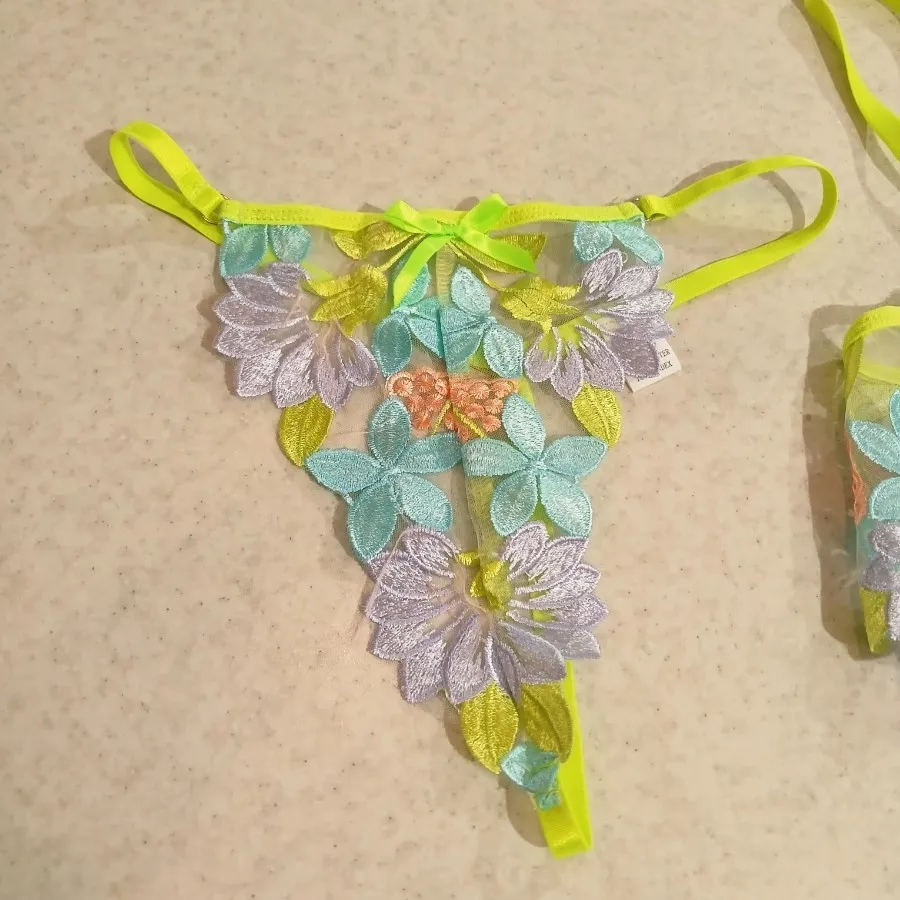 ست سوتین ، شورت و کمری جو