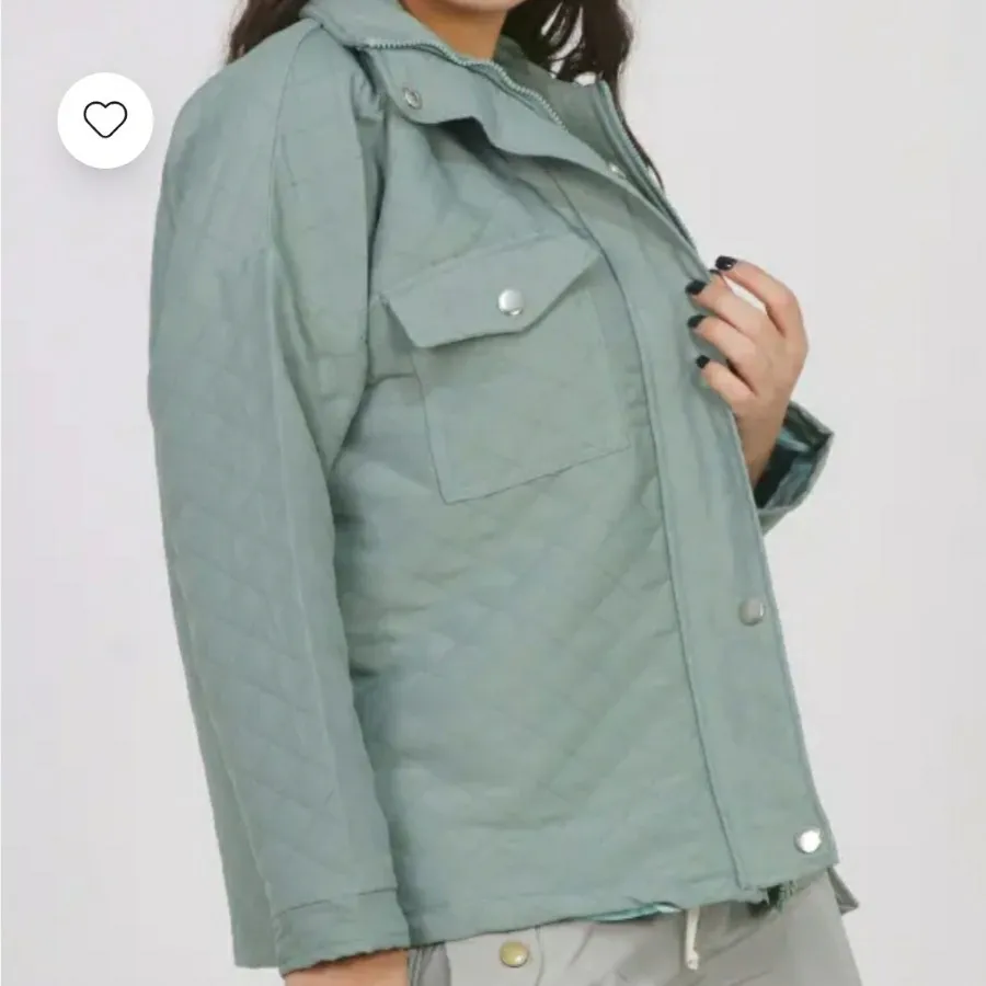 کاپشن مارک بنیس