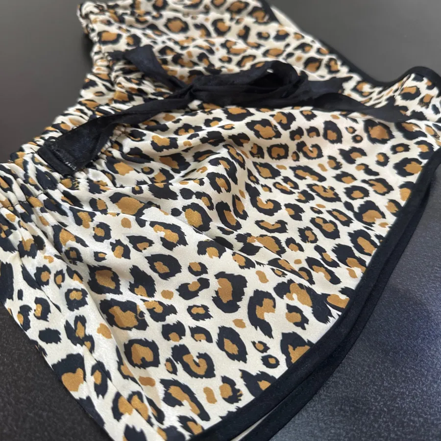 شلوارک پلنگی