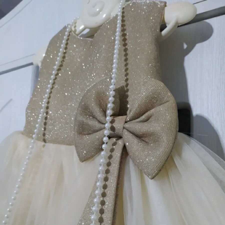 پیراهن دخترانه