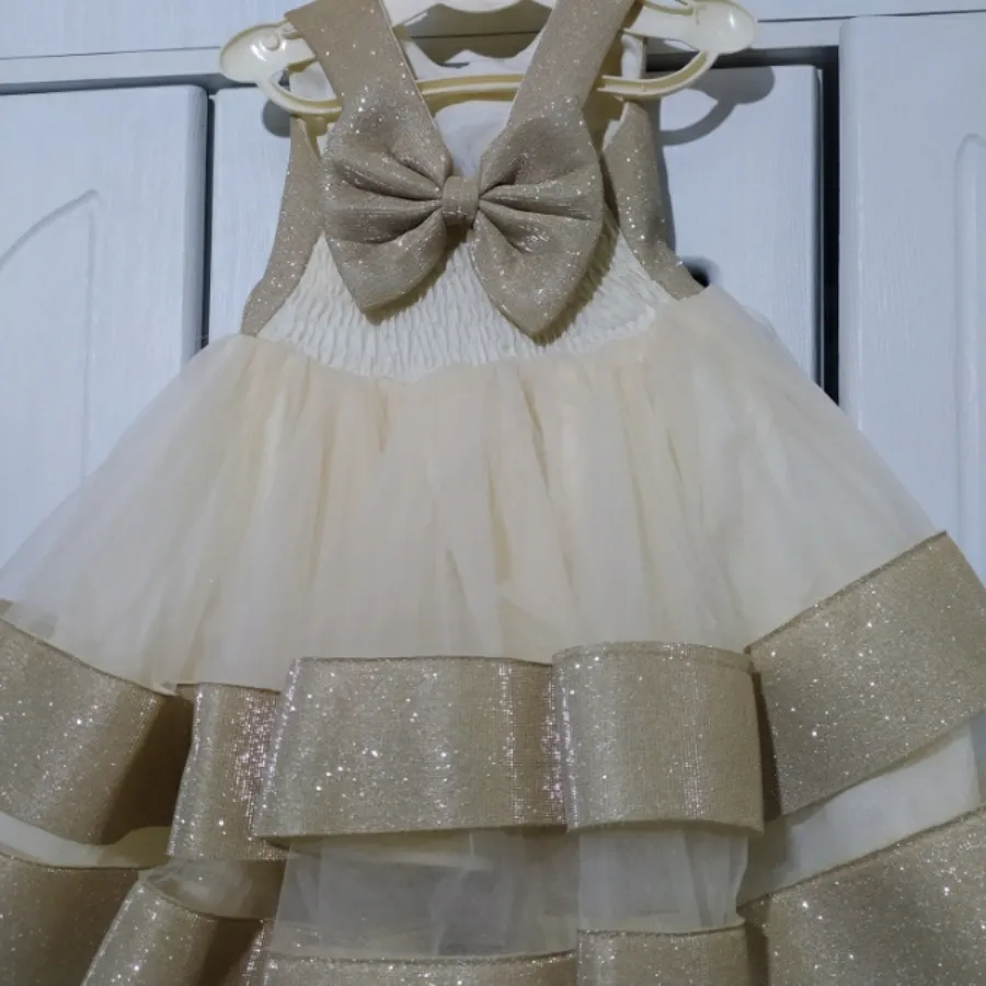 پیراهن دخترانه