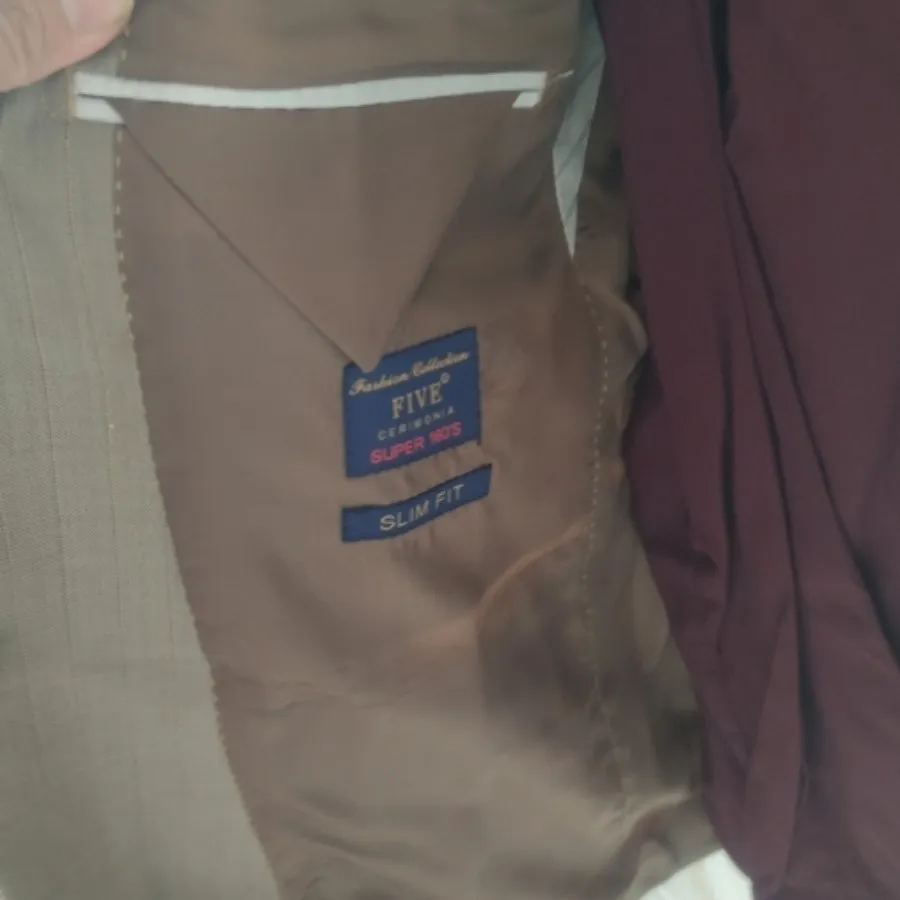 کت و شلوار شیک رنگ نخودی