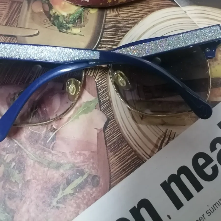 عینک آفتابی