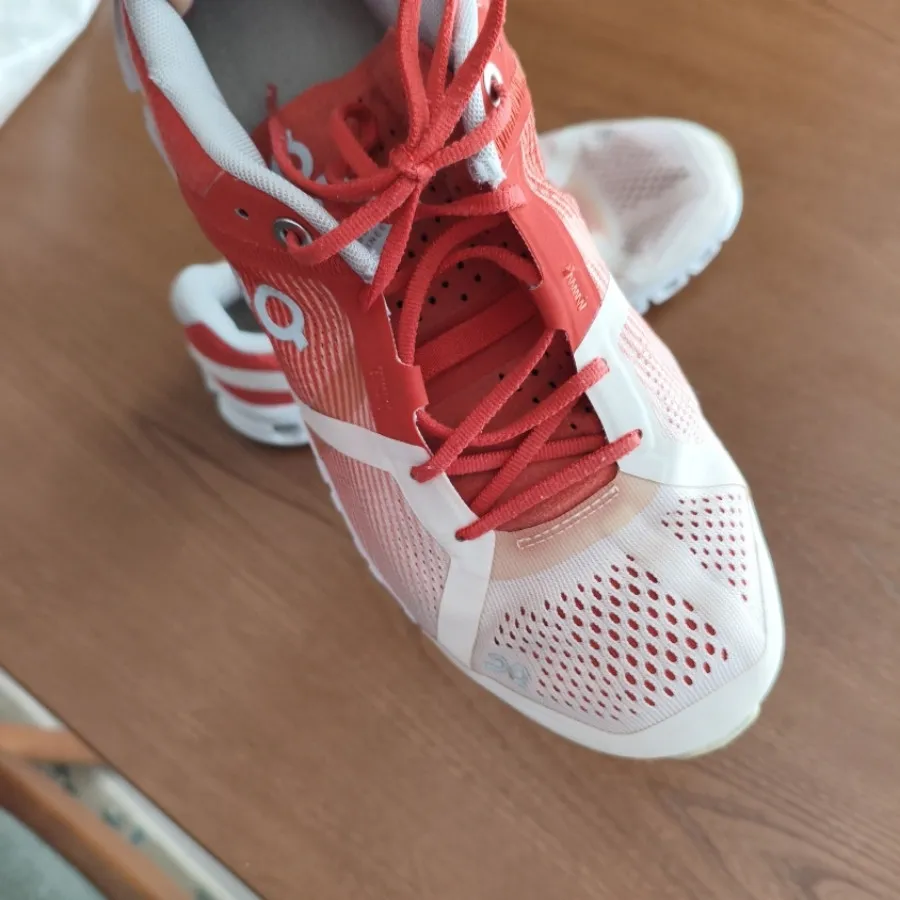 کفش آن رانینگ اصل