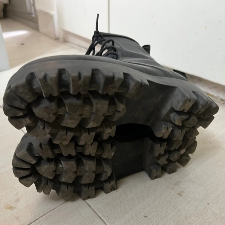 بوت زنانه سایز 38