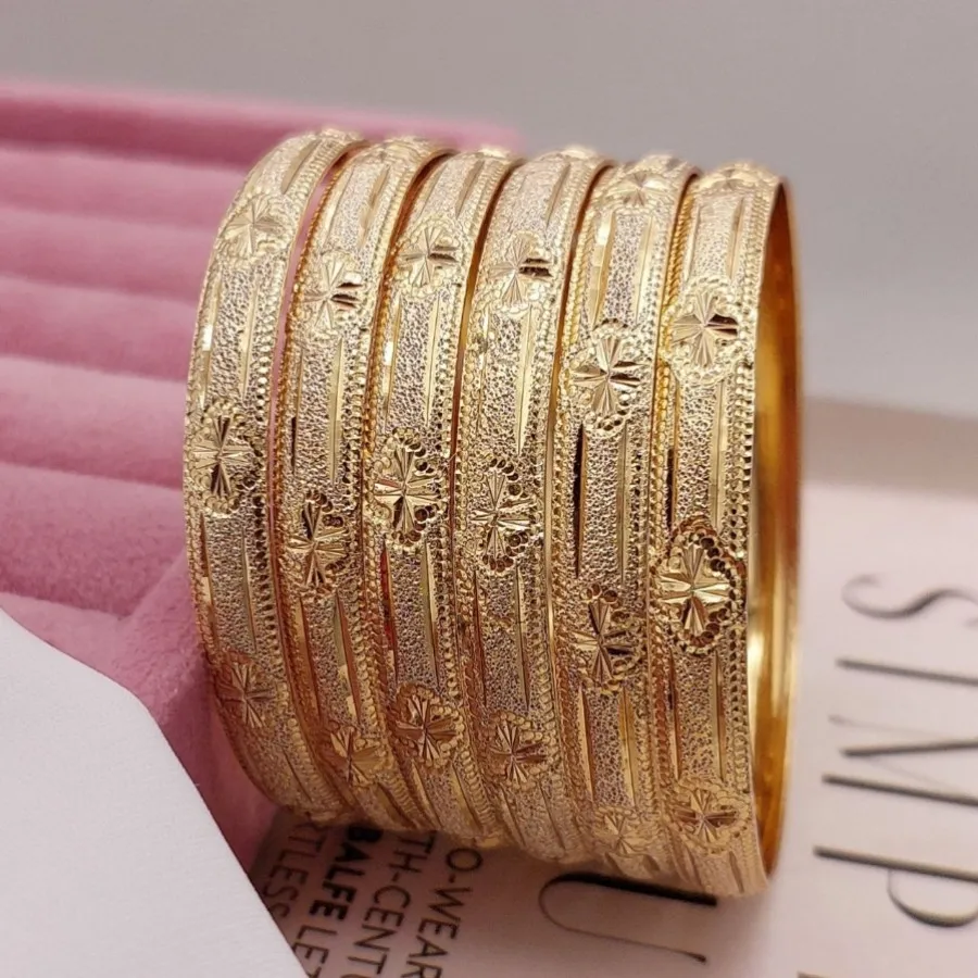 النگو طلا روس