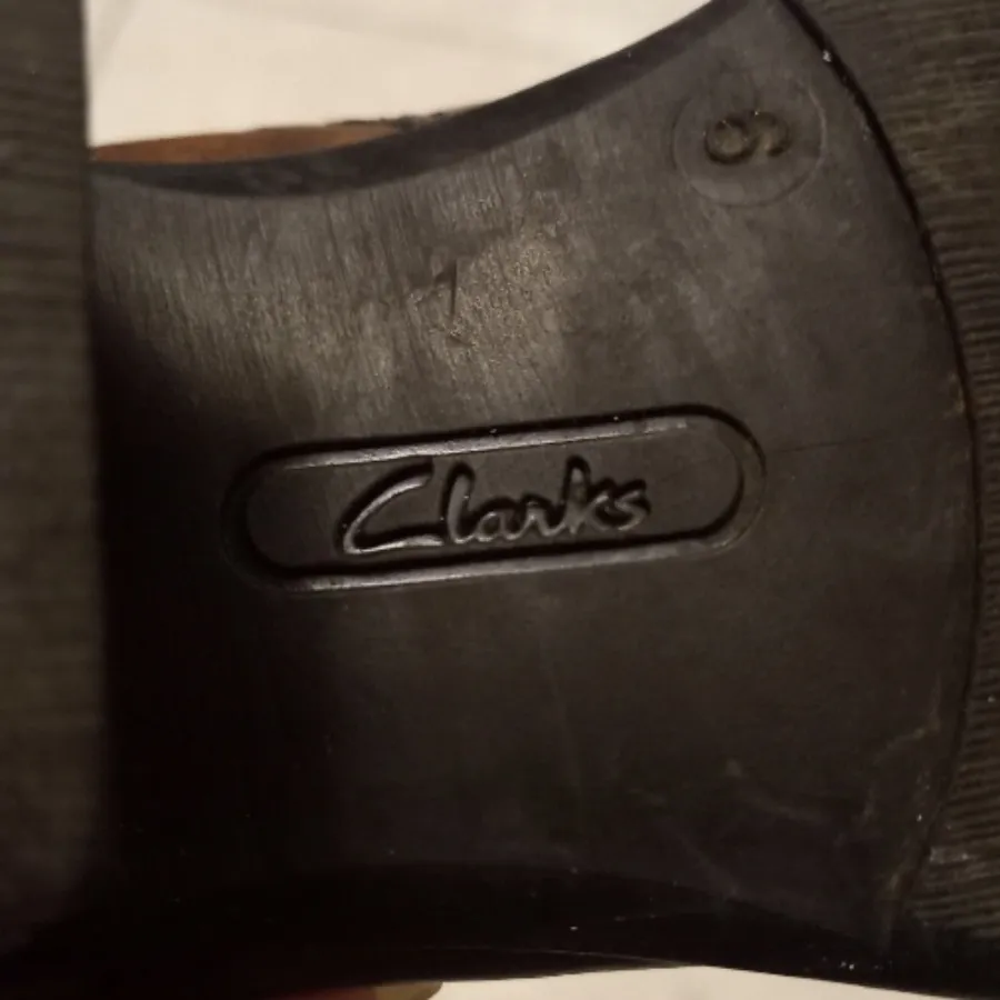 نیم چکمه چرم سایز 39