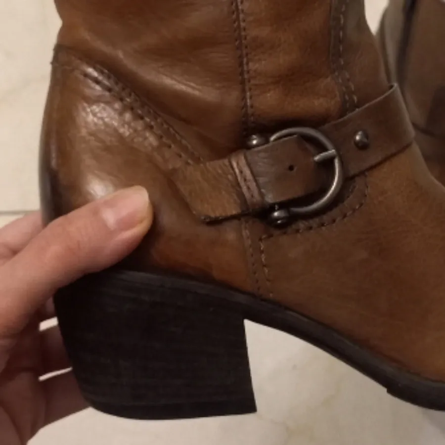 نیم چکمه چرم سایز 39