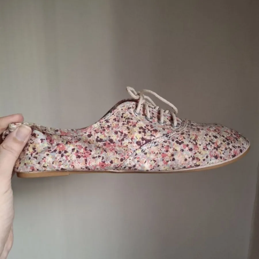 کفش پارچه ای H&M