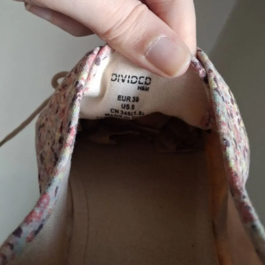 کفش پارچه ای H&M