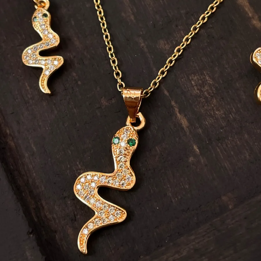 نیم ست مار طلایی