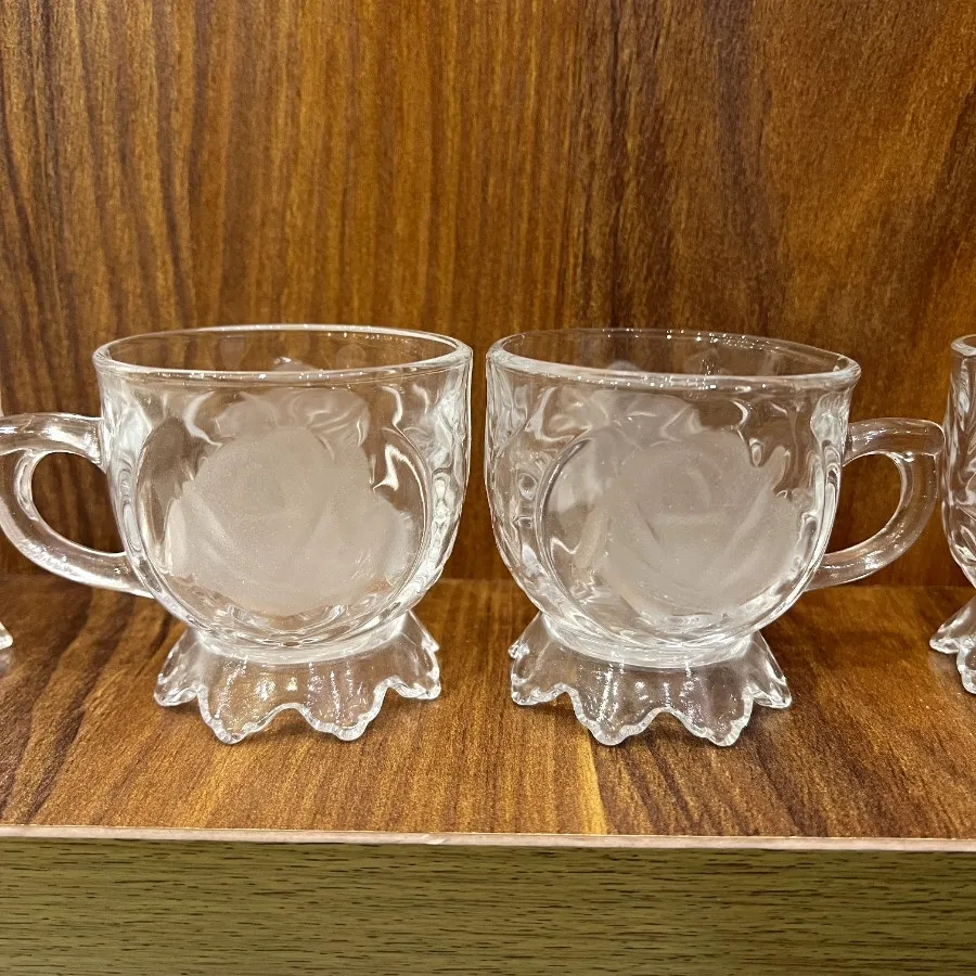 فنجان گل رز