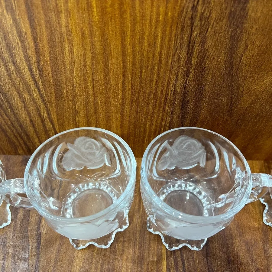 فنجان گل رز