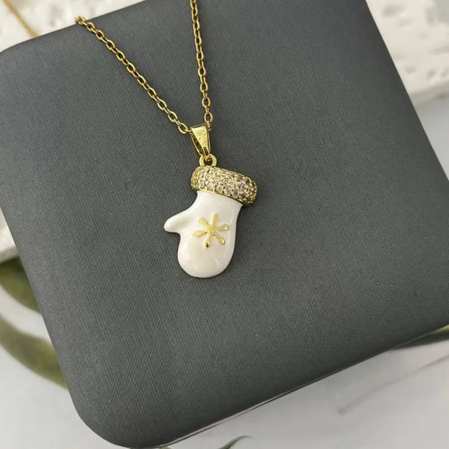 گردنبندهای کریسمسی