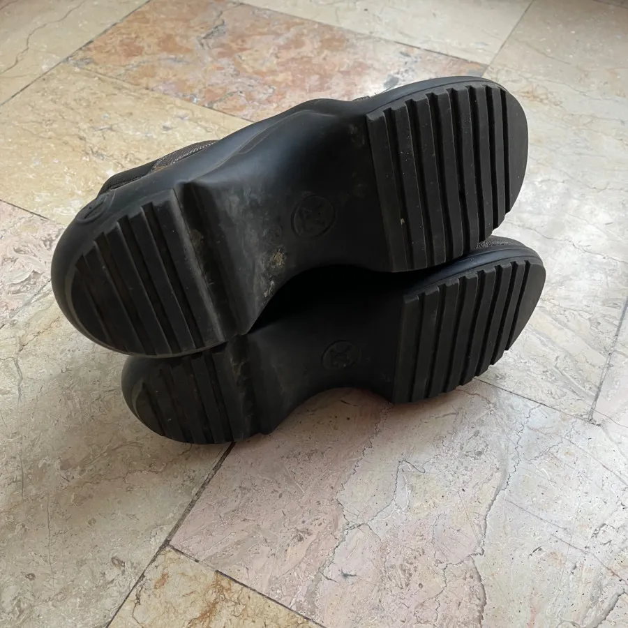 کتانی لویی ویتون