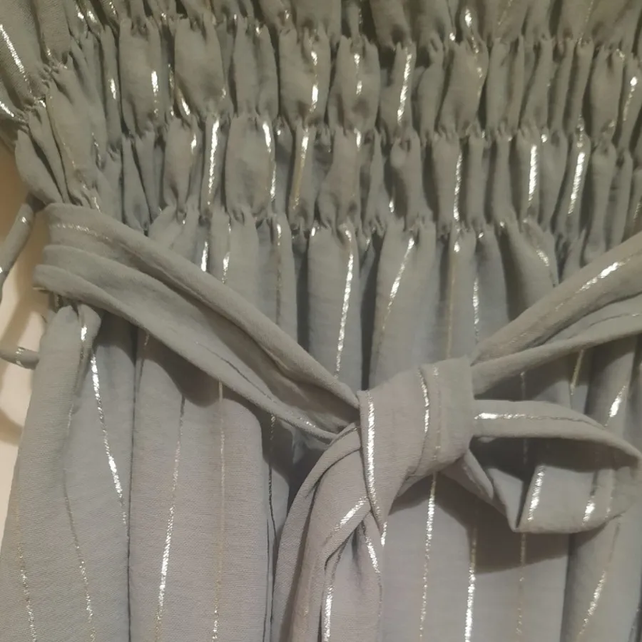 شومیز با خطهای نقره ای