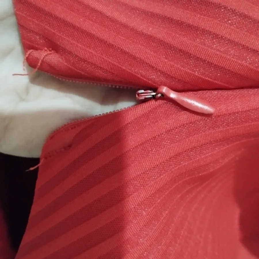 لباس قرمز مجلسی