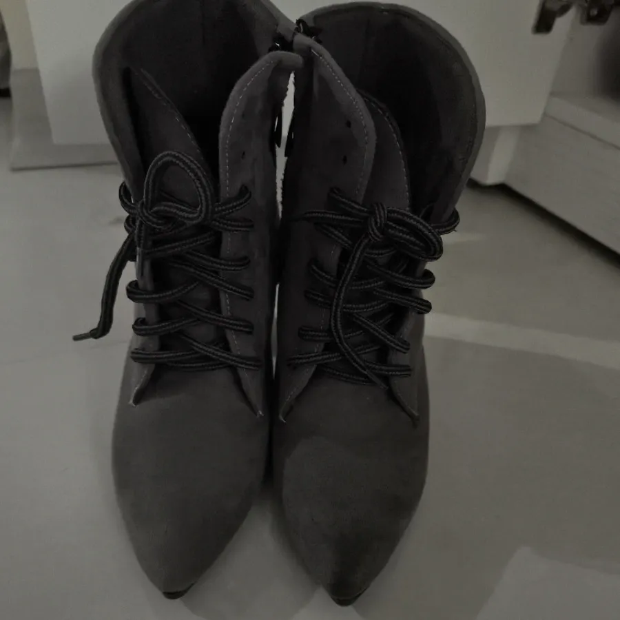 نیم بوت مجلسی سایز 37