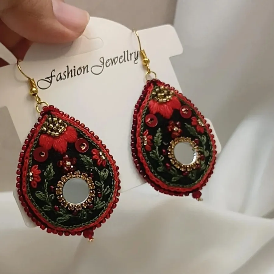 گوشواره های سوزندوزی