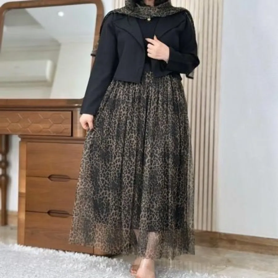 کت و دامن و شال