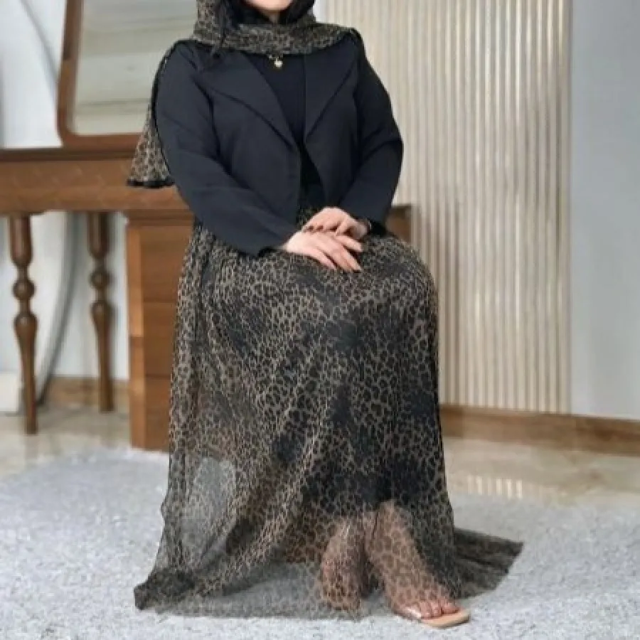 کت و دامن و شال