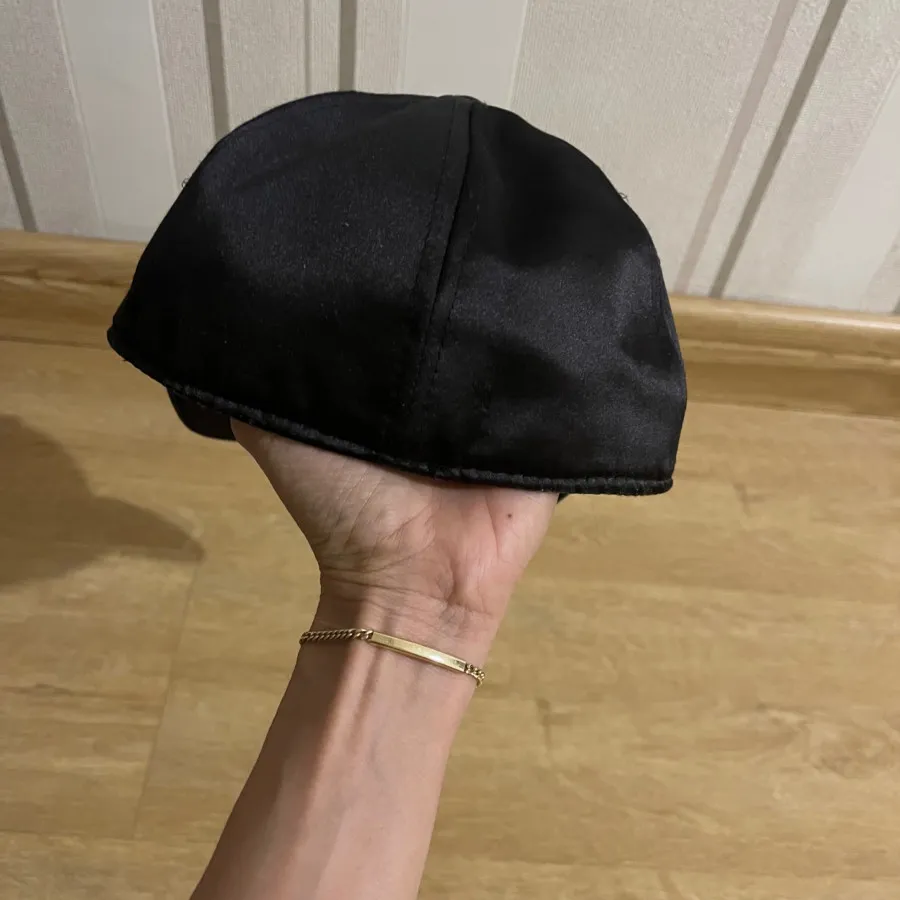 کلاه اچ ان ام