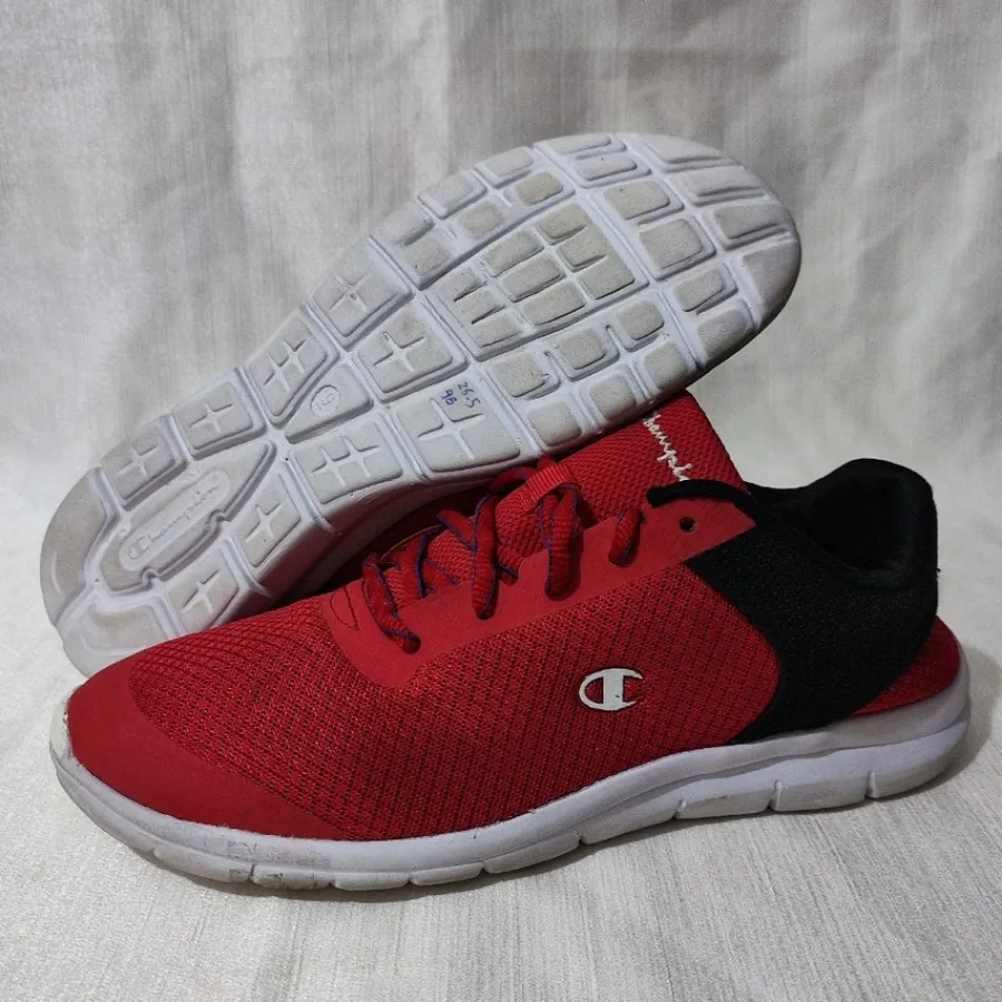 کتونی چمپیان