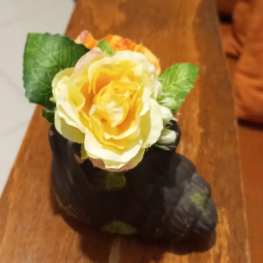 گلدان کوچک طرح تنه درخت