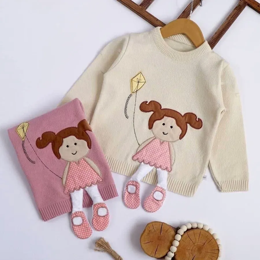 بلوز گپ دختر و بادکنک ?