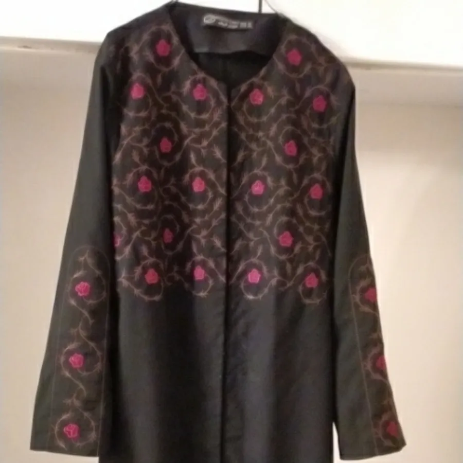 مانتو گلدوزی