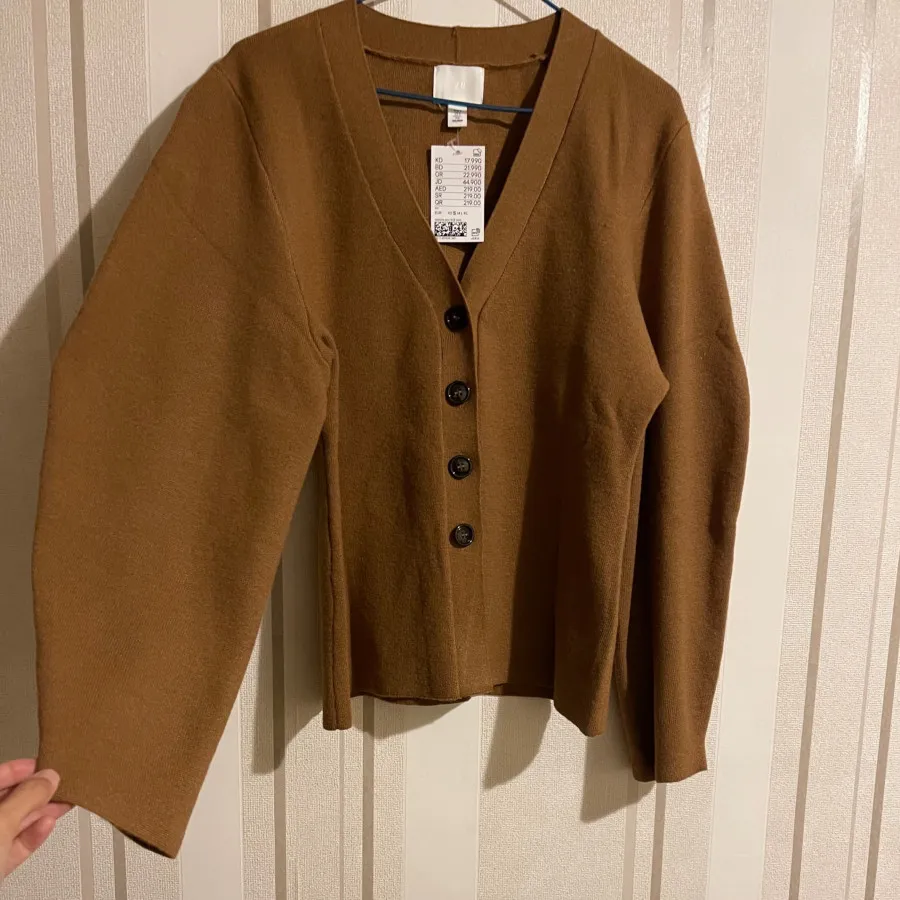 ژاکت اچ ان امممم