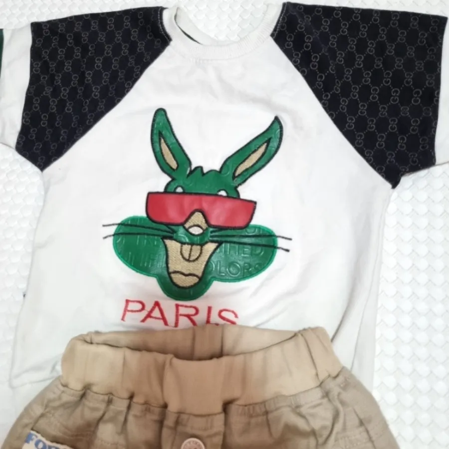 تیشرت و شلوارک