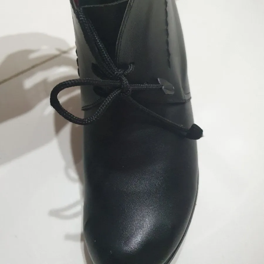 نیم بوت چرم مشکی