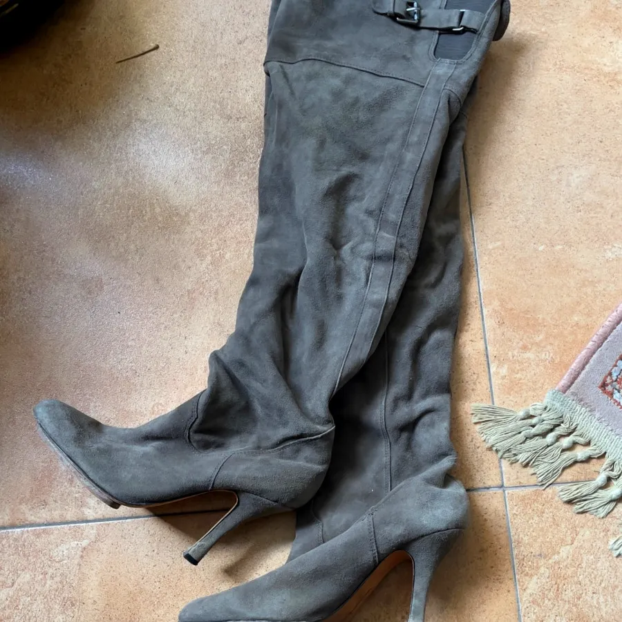 بوت جیر بلند بالای زانو