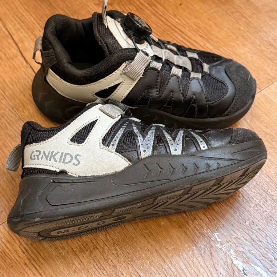 کفش پسرانه زیبا