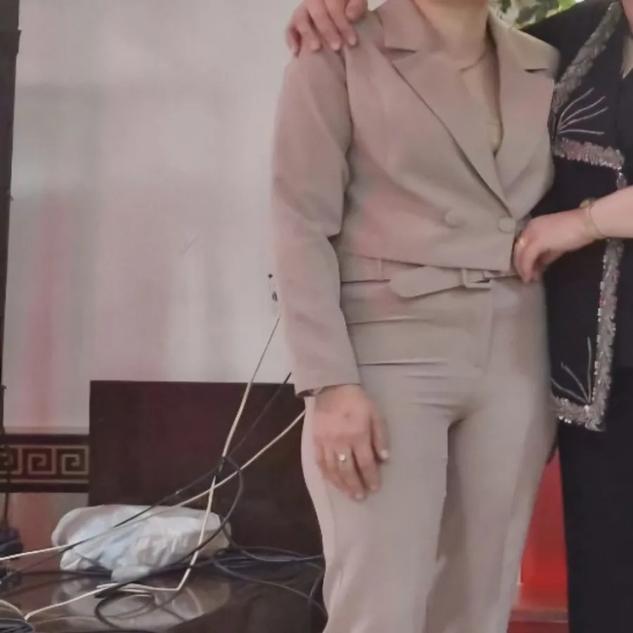 کراپ کت و شلوار