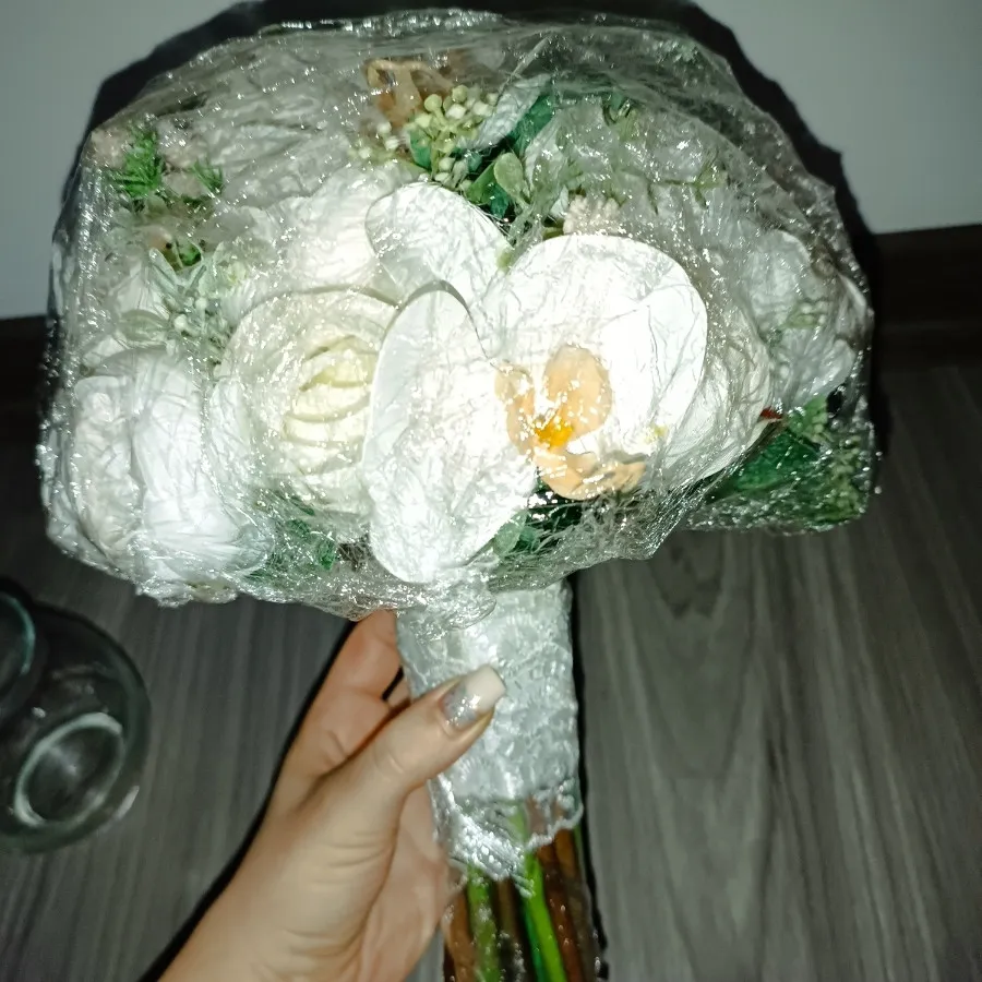 دسته گل عروس