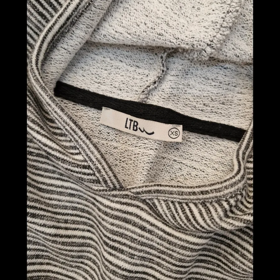 بلوز کراپ راه راه