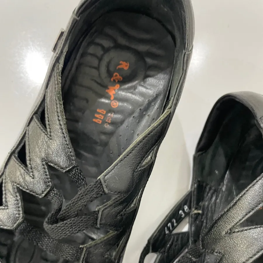 کفش طبی چرم برند r&w