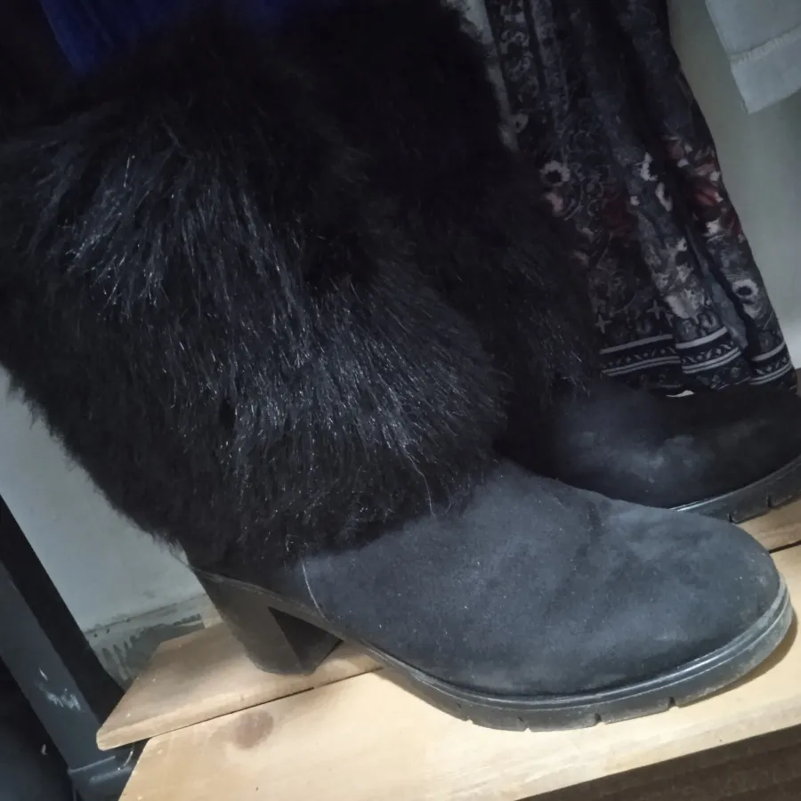 نیم بوت خزی