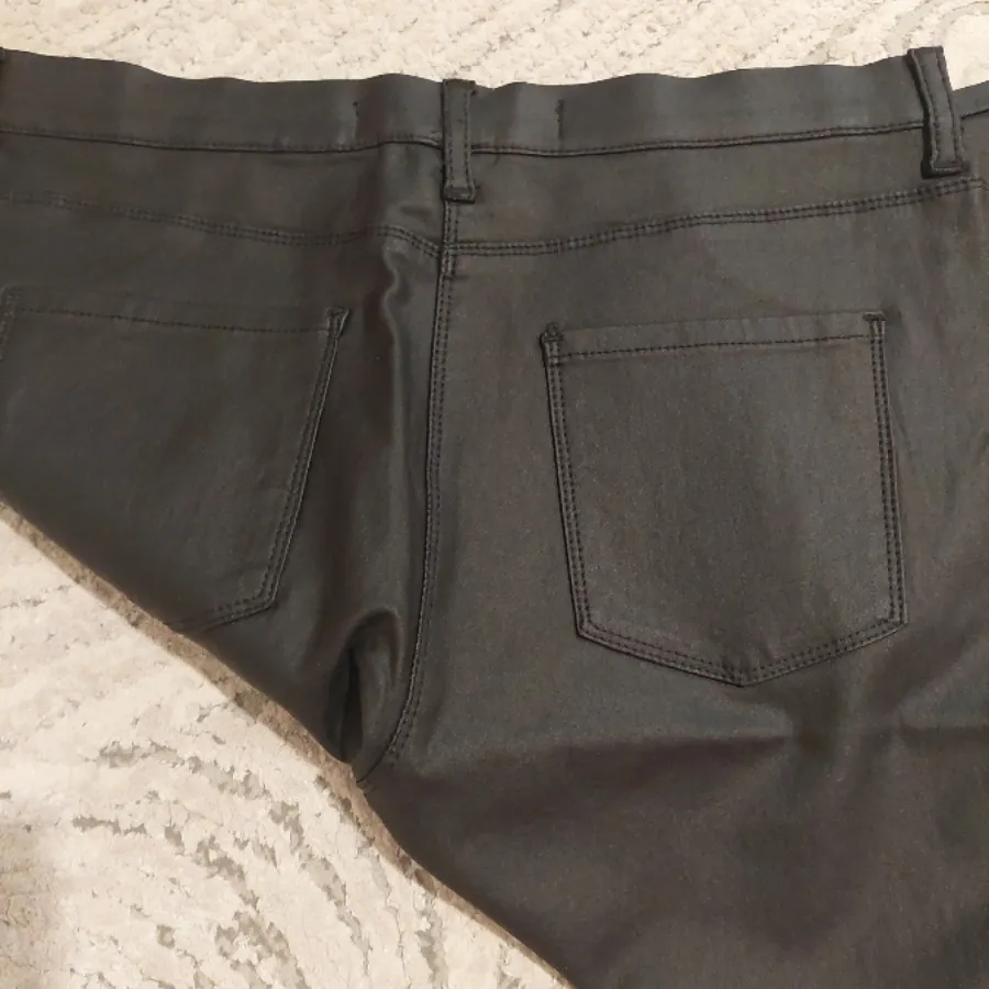 شلوارکشی چرم  ارسال رایگا