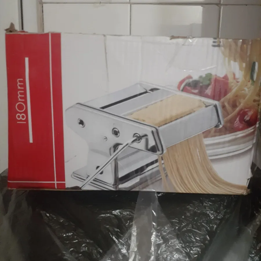 پاستاسازوخمیرپهن کن