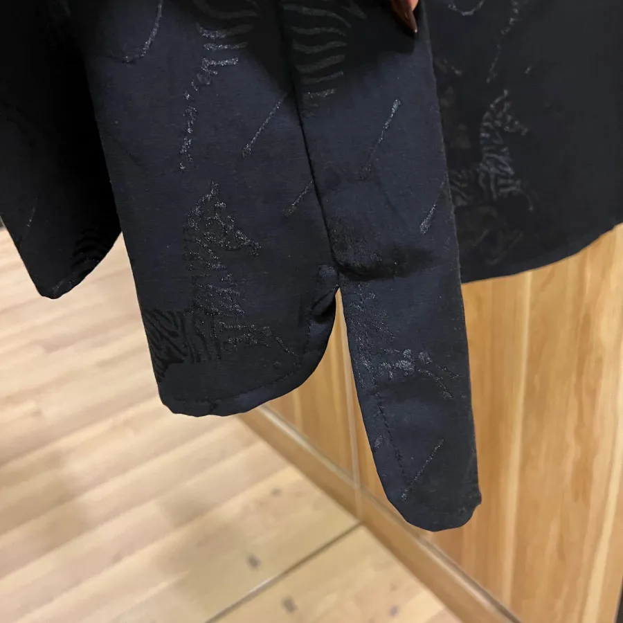 کت مشکی زبرا